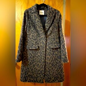 Leopard Boden coat. Size 6.